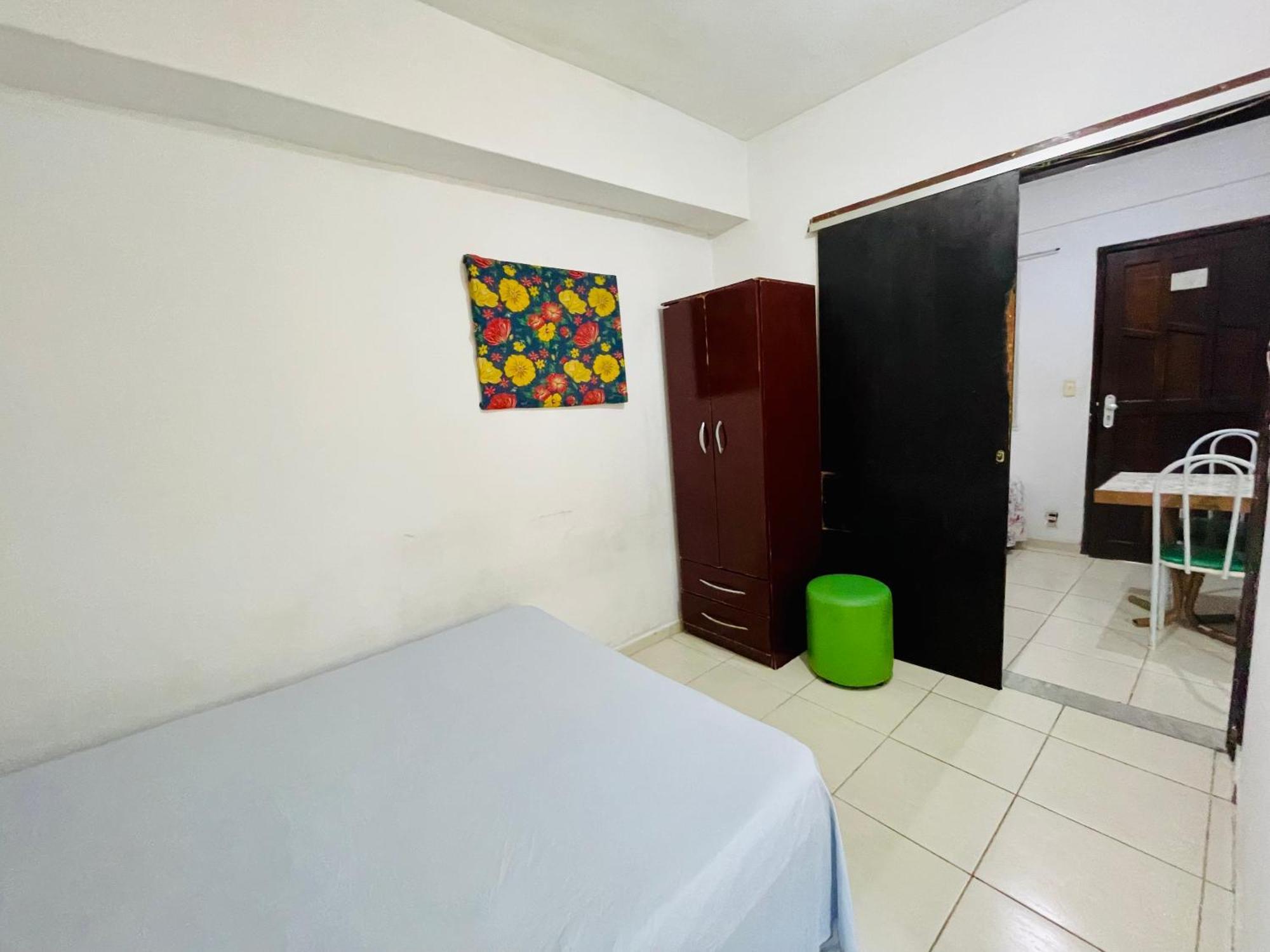 Apartamento Ap 1 Quarto, Sala, Cozinha E Banheiro, Ar Condicionado, A 2 Minutos Da Do Porto Da Barra Salvador
